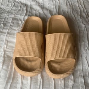 BRAND-NEW Cloud Slides